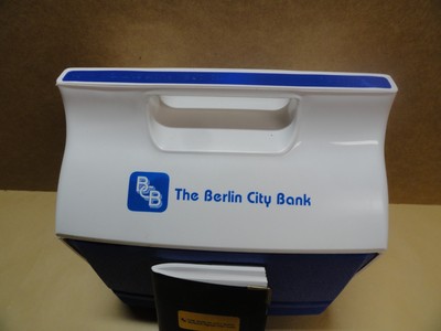 Berlin N.H. City Bank Igloo Mini Mate cooler & planner from 2005 estate find