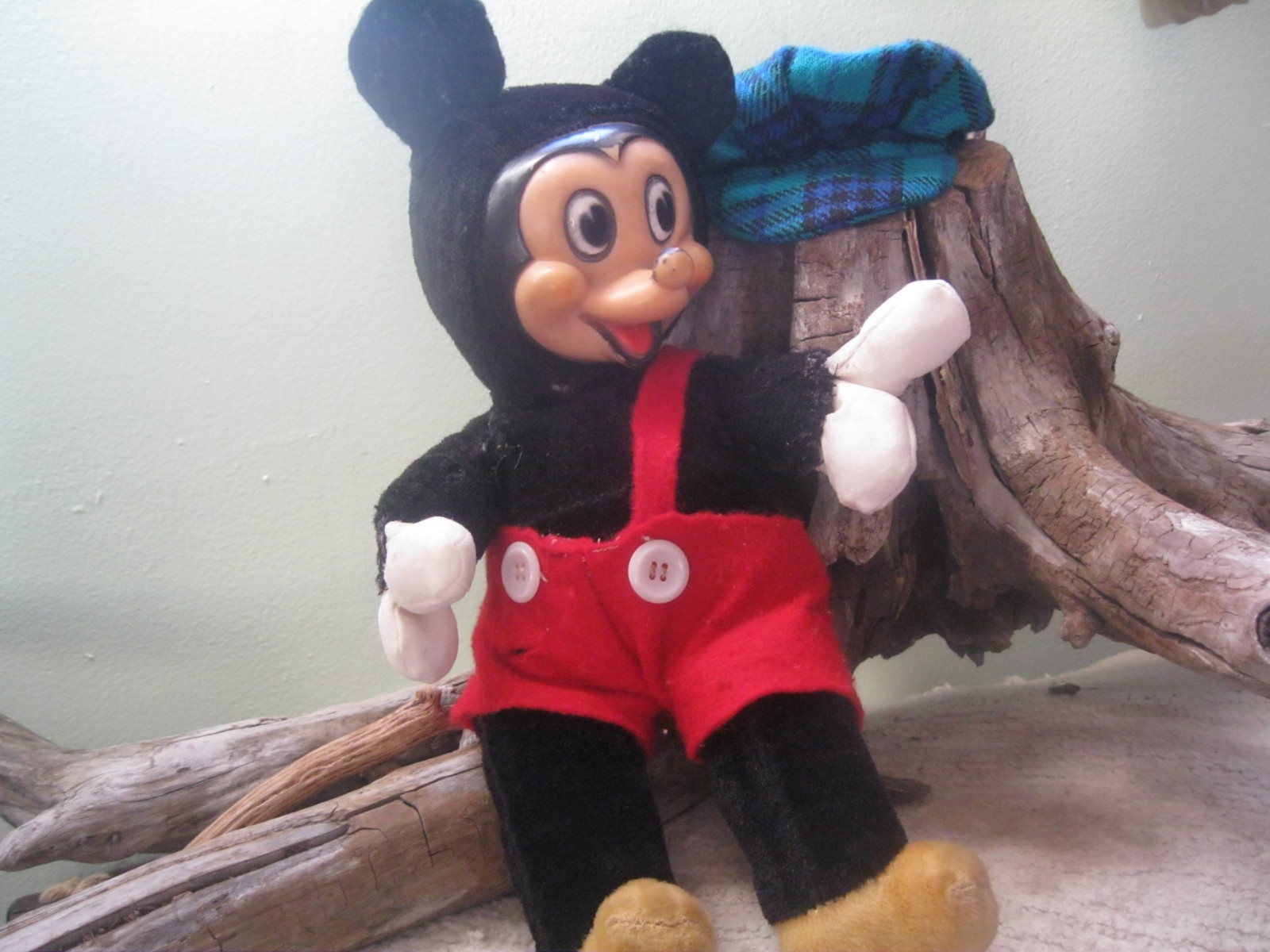 0LD soft MICKEY MOUSE` WOOLIKIN LABEL JAPAN MADE WALT DISNEY PRODUCTIONS