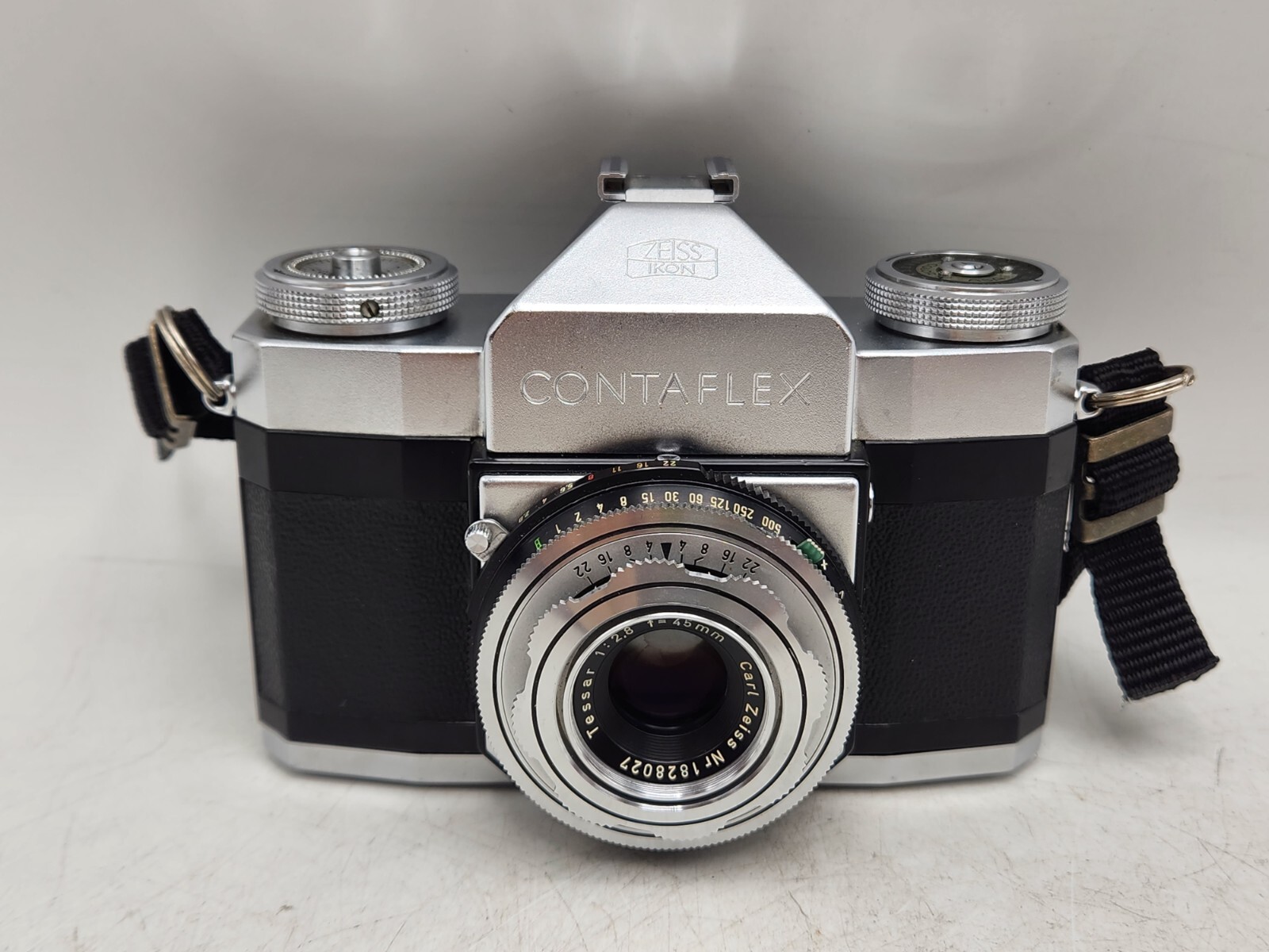 Zeiss Ikon Contaflex 35mm SLR Camera w/ Tessar 45mm F2.8 Zeiss Ikon Contaflex 35mm SLR Camera w/ Tessar 45mm F2.8
