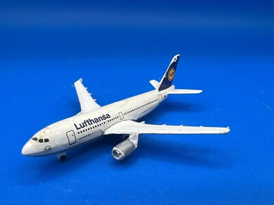 Schabak Lufthansa Airbus Plane Airplane 1:400 Diecast Metal Toy Model
