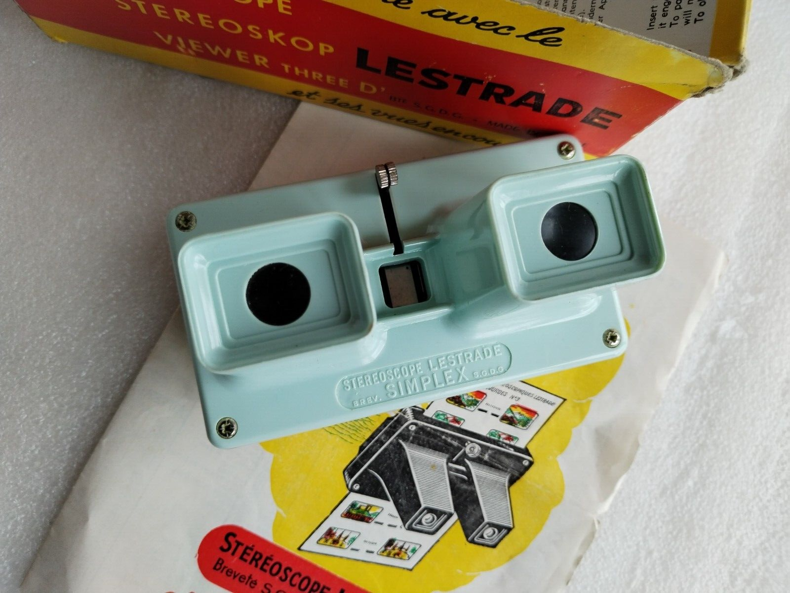 ビンテージおもちゃ　stereoscope LESTRADE Vintage Stereoscope Lestrade Original Box & Two Cards