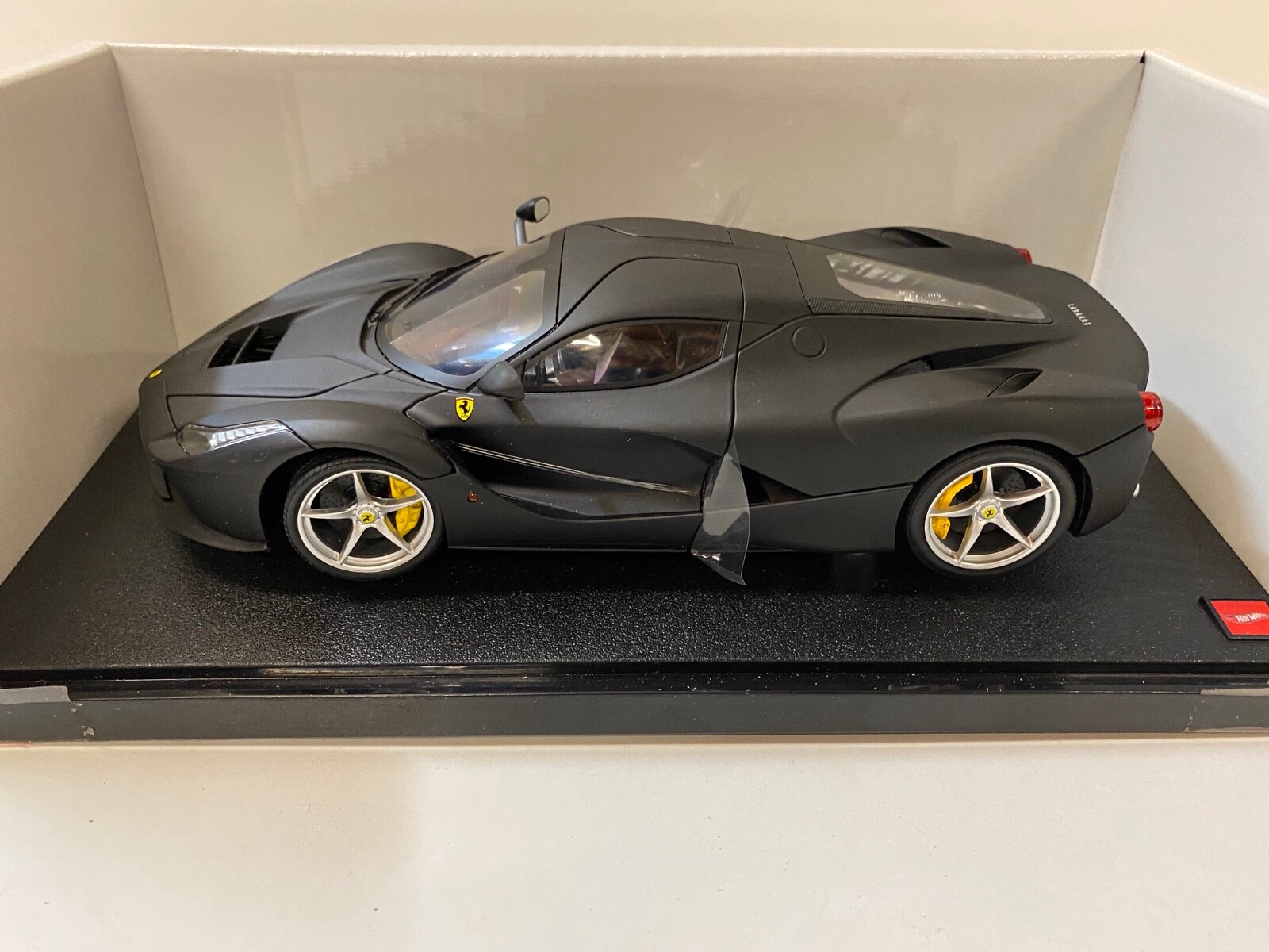 自動車 Hot Wheels 1/18 Scale Diecast Ferrari Ferrari 458 Challenge #12, Red - Mattel Hot Wheels BCT89 - 1