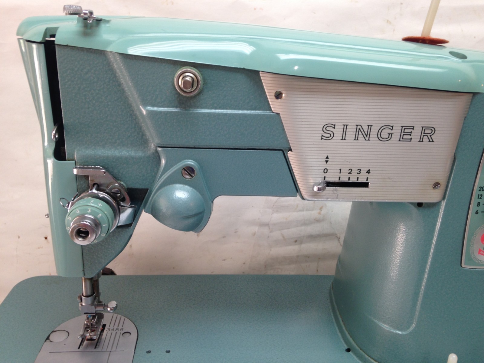 Vintage Singer Model 327K Heavy Duty Sewing Machine Pedal Buttonholer Book Blue