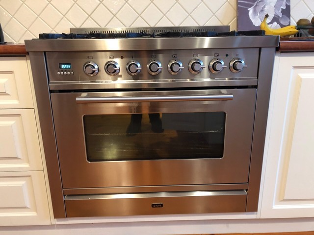 900mm stand alone oven