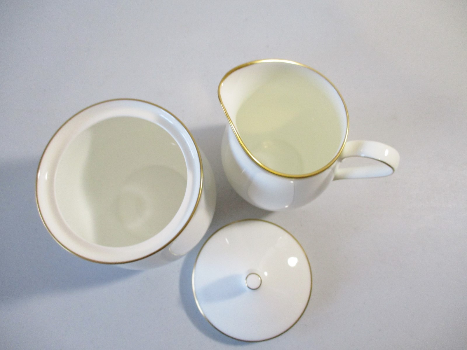 Mikasa Vassar 108 Creamer & Sugar