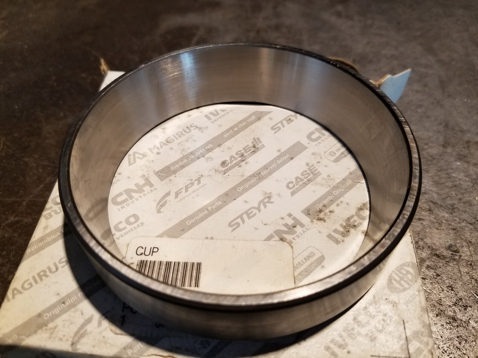 CASE CNH BEARING CUP 517511 - Picture 1 of 4