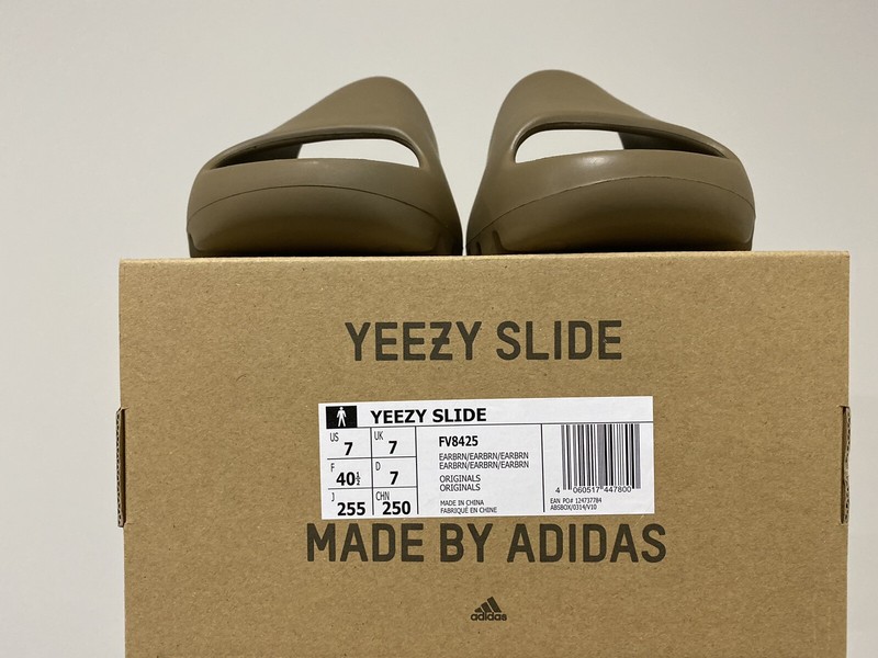 Used Adidas yeezy slide for sale in Rancho Mirage letgo