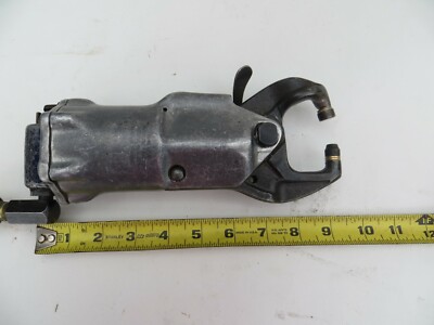 Riveters Chicago Pneumatic Alligator