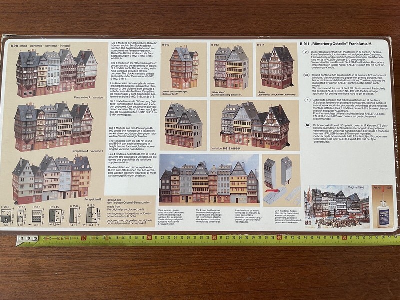 Faller HO B-911 Kit Row TOWN Houses, Stores German Romerberg