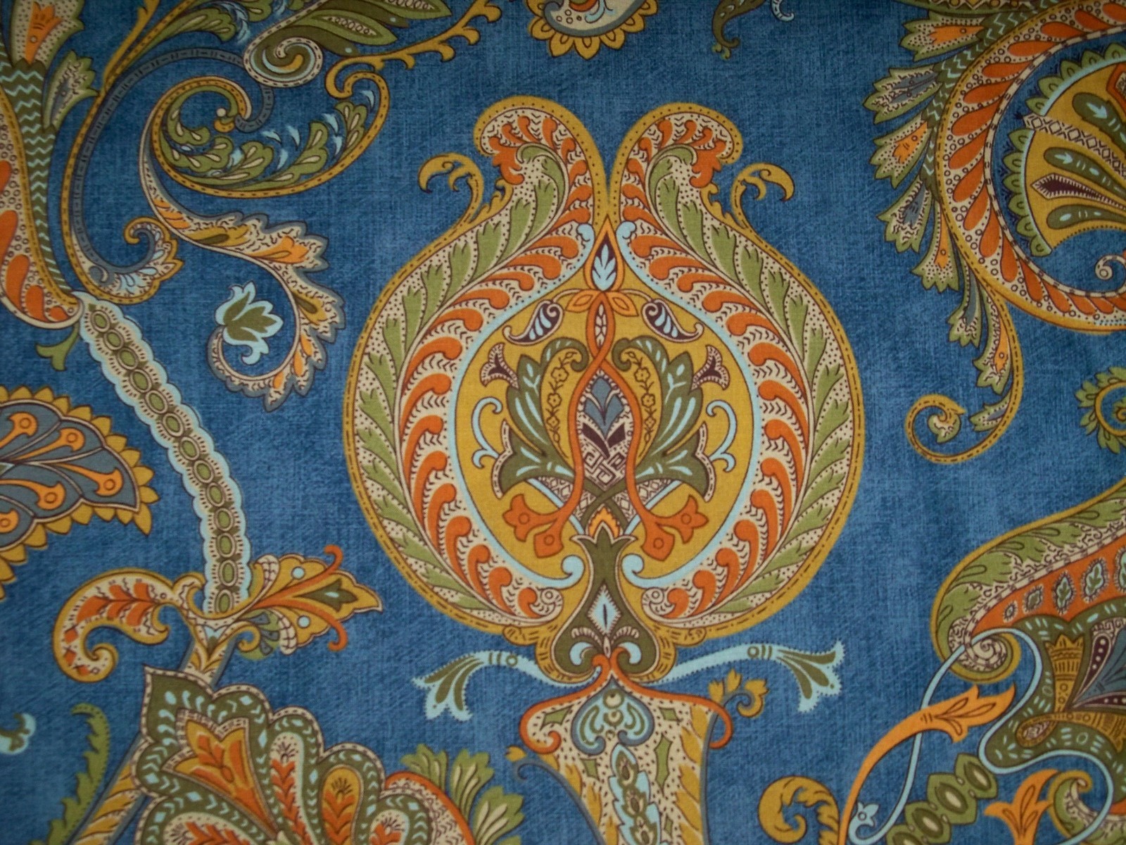 COWTAN & TOUT CARINTHIA PAISLEY LINEN FABRIC 3 YARD REMNANT DENIM BLUE MULTI