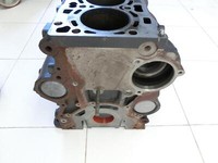 Audi A4 8W B9 15-19 TDI 2,0 90KW DEUC Motorblock für Motor Audi A4 8W B9 15-19 30.06.2017 gebraucht Vorschau 2