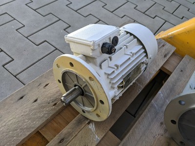 230//400 V 1500 U//min Energiesparmotor IE2 Elektromotor Drehstrommotor 1,1 KW