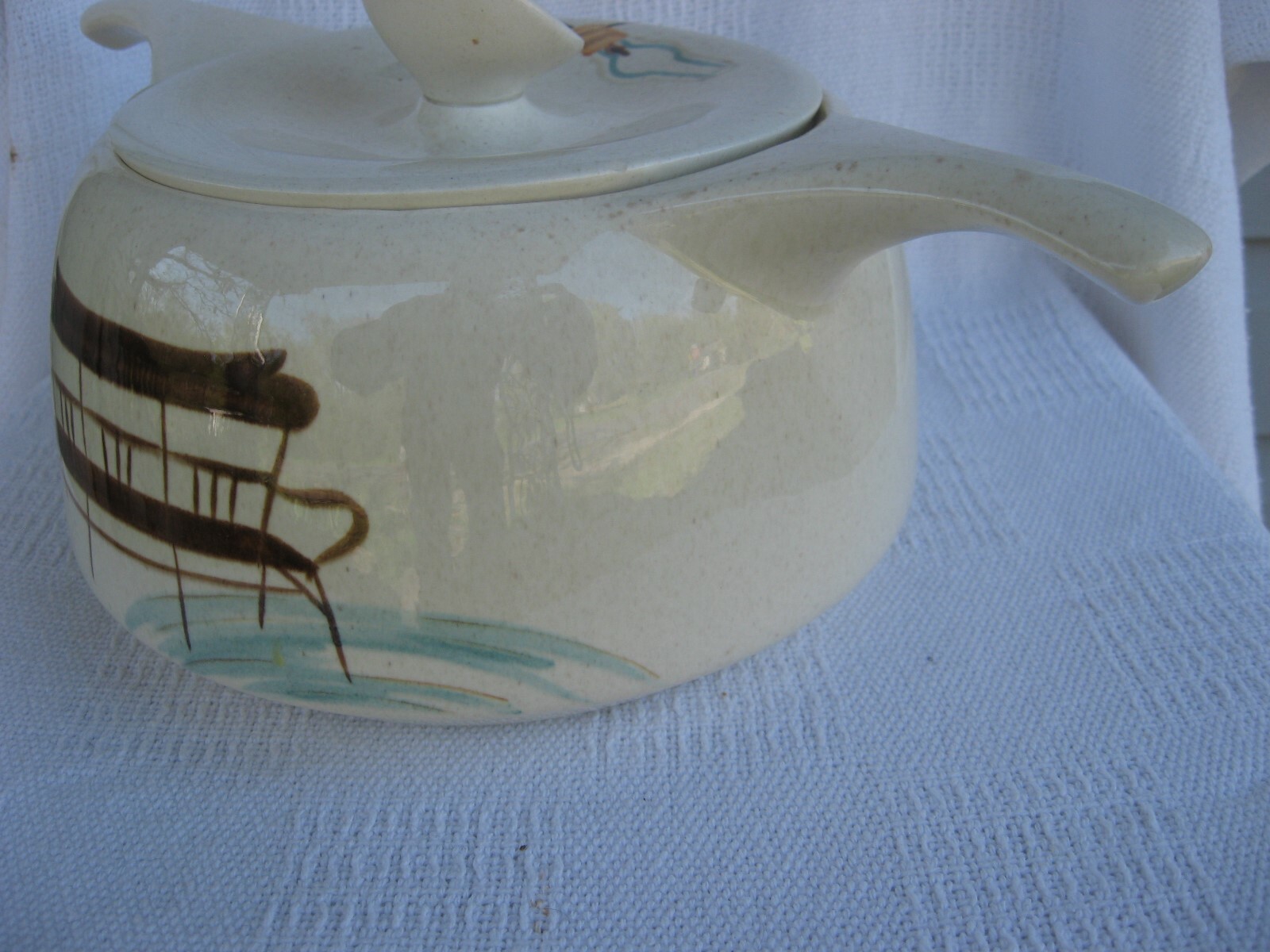 1950's Red Wing Casserole w/Lid-Rare Hearthside Line-Very Nice Condition.