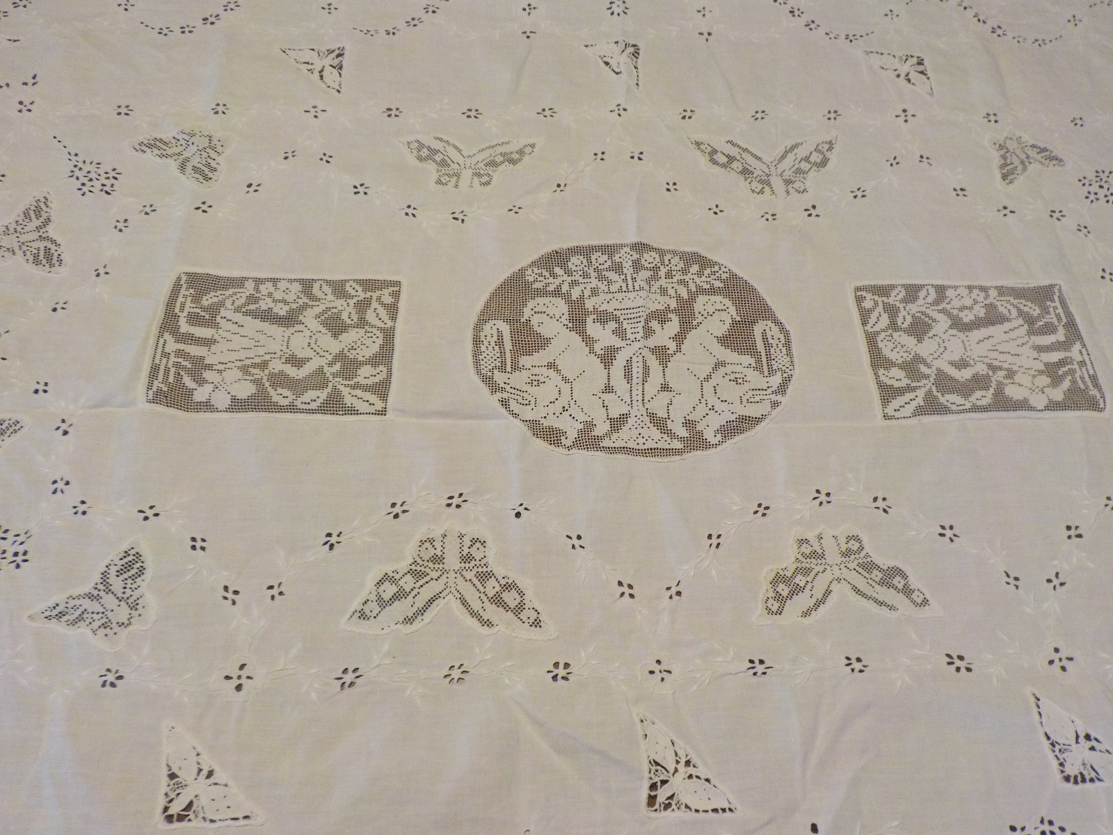 Vintage  LARGE Handmade Embroidered Lace Tablecloth