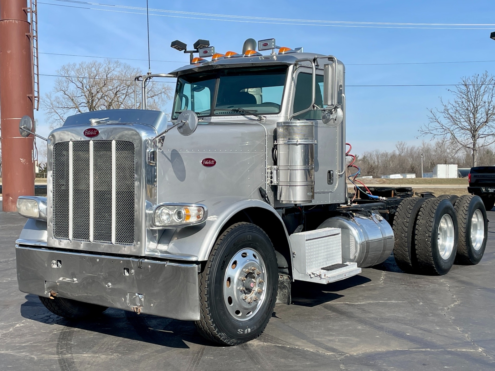 2010 Peterbilt 388 Day Cab Cummins Isx 500 Hp 13 Speed Wet Ki