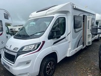 2018 - Elddis Prestige 155 - 2 ltr - 9000 Miles - 4 Berth / 4 Belts 