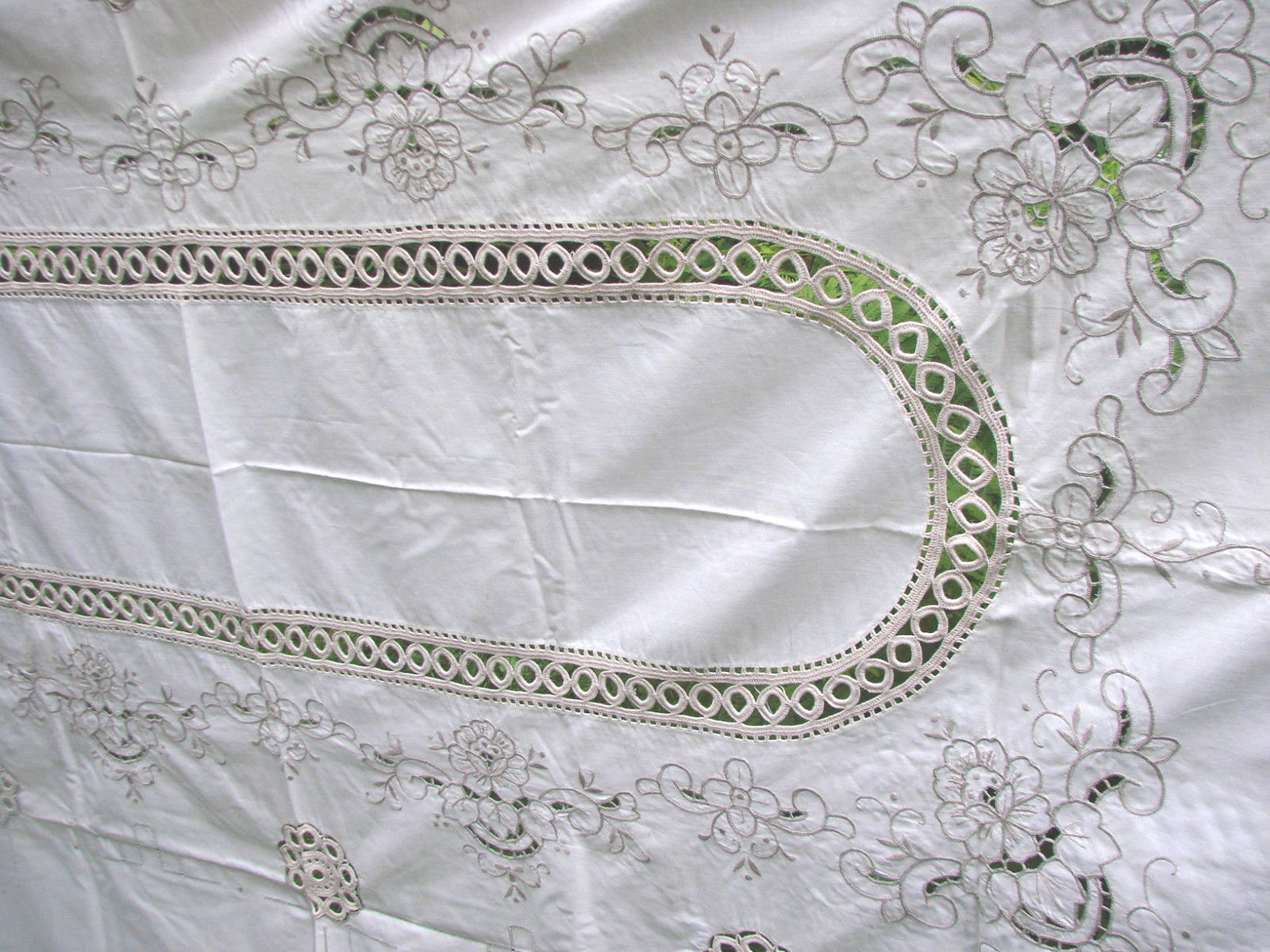 Vintage Tablecloth Embroidered Cut Work 65x98 Madeira LACE INSETS