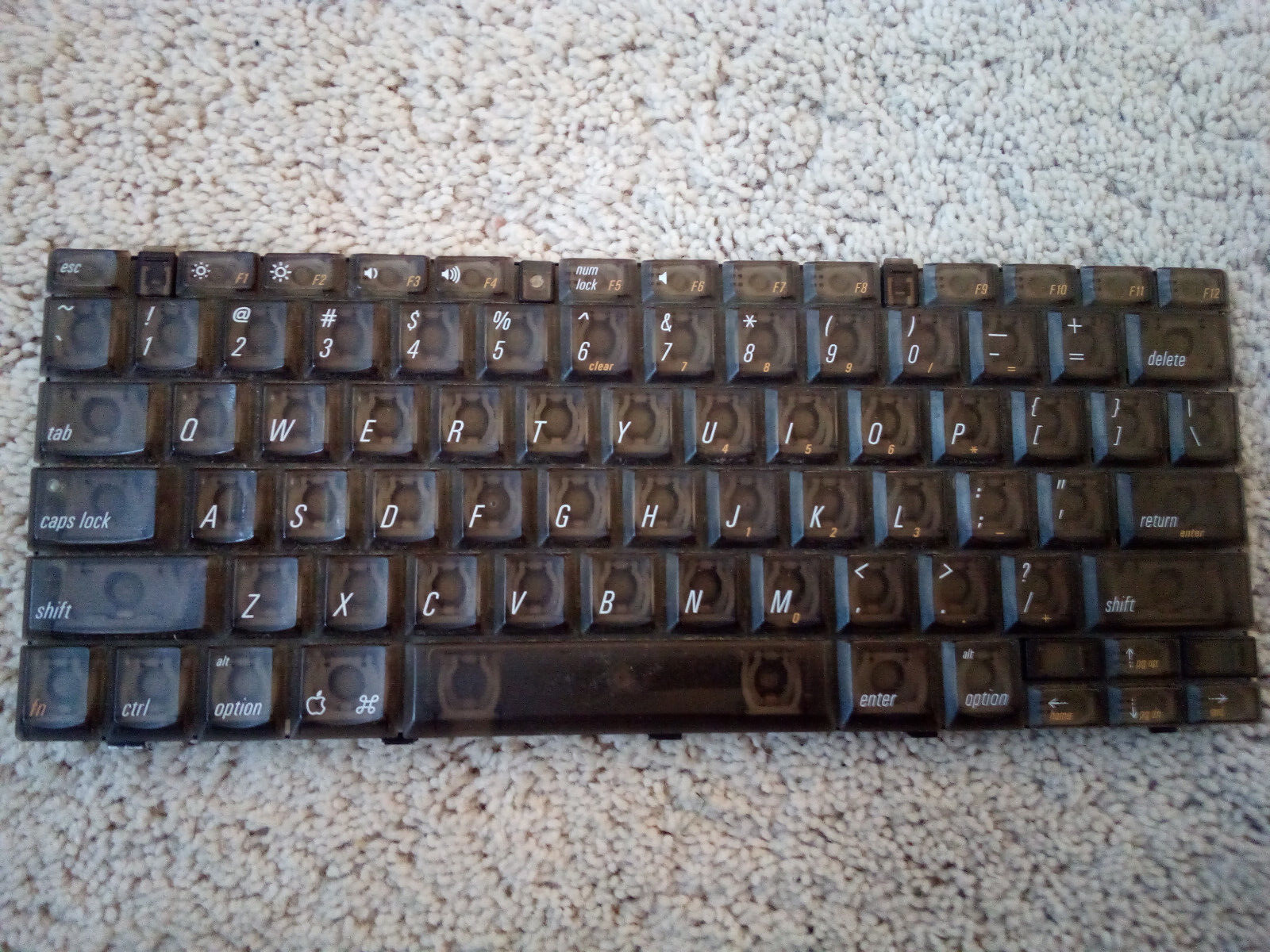 Apple PowerBook G3（Pismo) $_57.PNG?set_id=880000500F