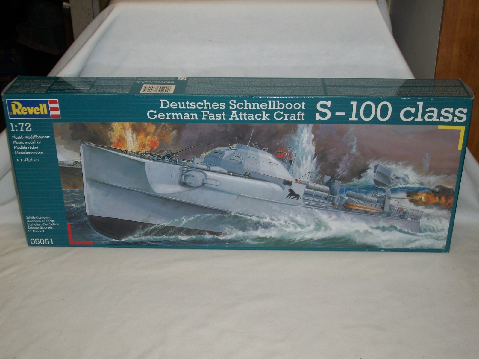 完成品　Schnellboot S-100 Klasse シュネルボート Revell 1/72 Scale Schnellboot S-100 Class - Factory Sealed
