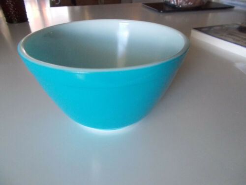 Vintage Pyrex Nesting Mixing Bowl 401 Primary Color Blue VGC