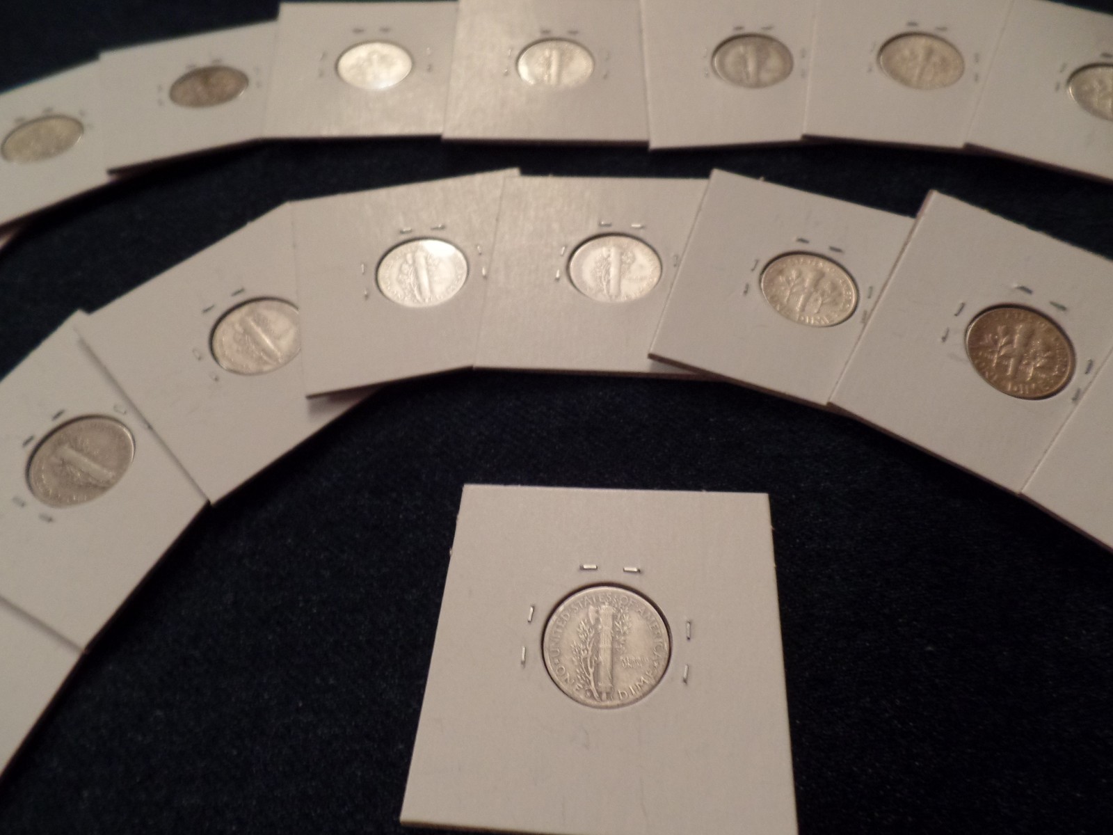 24 MERCURY & ROOSEVELT SILVER DIMES MIX DATES FINE TO AU 1942 TO 1964 NICE COINS