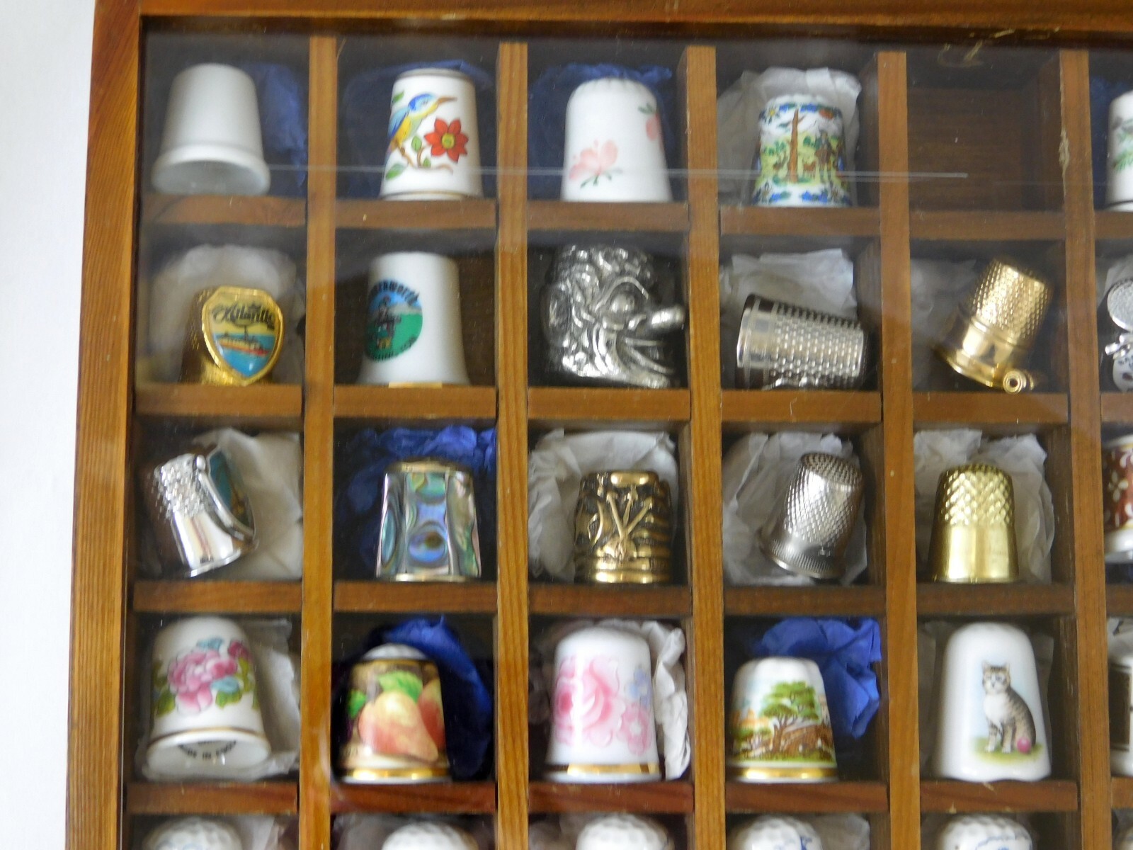 Mix Lot of 79 Thimbles Porcelain Pewter Souvenir w Binder Collectors Club Cards