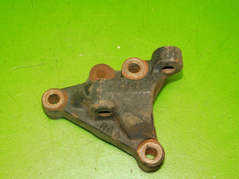 04-08 TSX OEM side engine motor mount bracket brace support K24A2 11910-RAA-A00