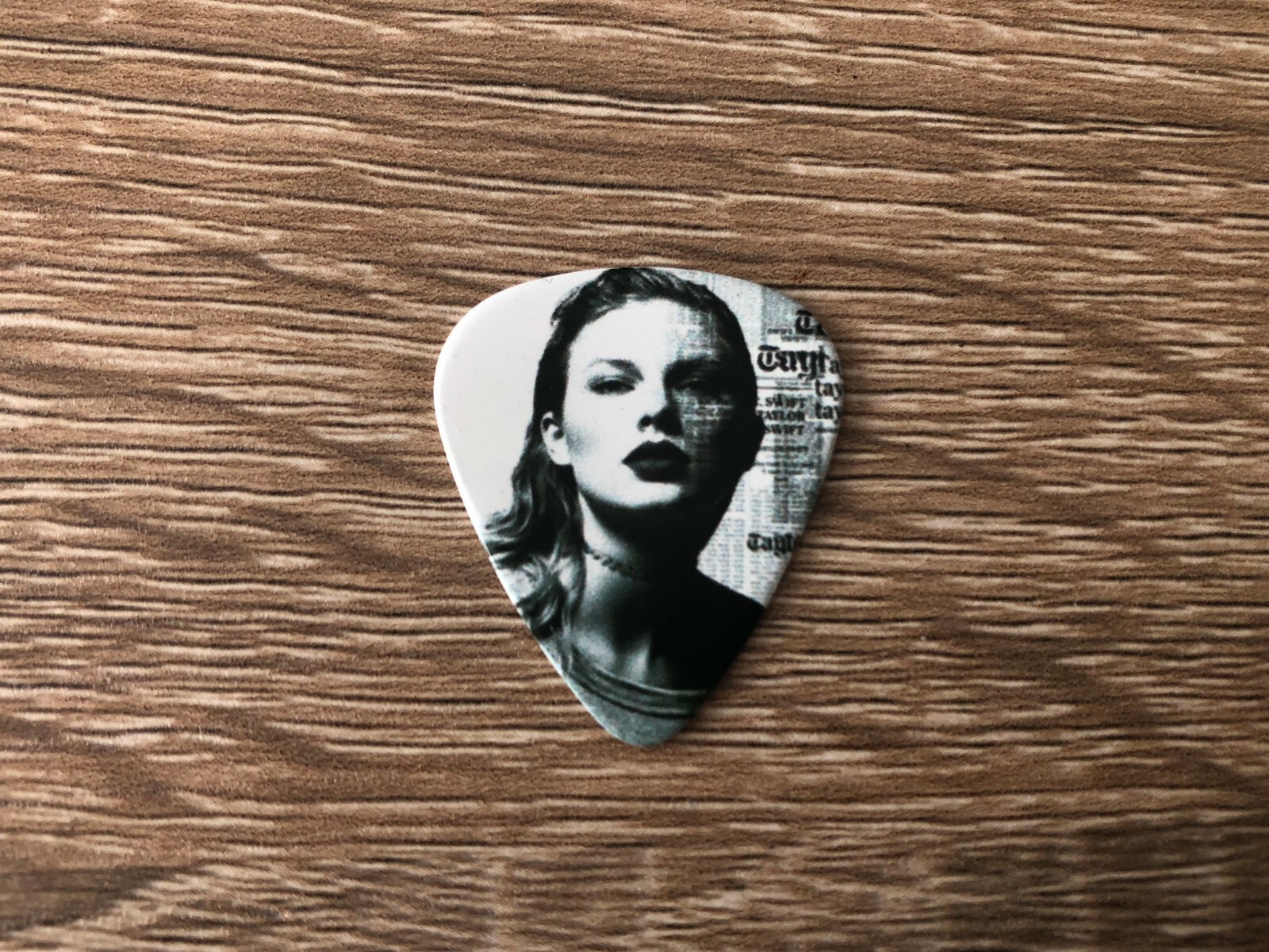 taylor swift チェキ　reputation Fujifilm instax SQUARE SQ6 Taylor Swift Edition Black
