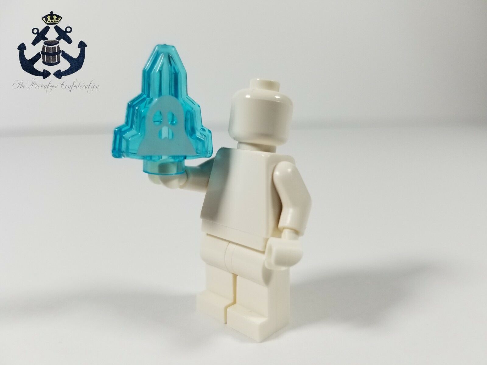 LEGO Monster Fighters Rock 1 x 2 Crystal White Ghost LEGO Monster Fighters Rock 1 x 2 Crystal White Ghost