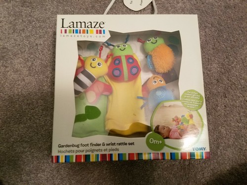 lamaze gardenbug foot finder & wrist rattle set