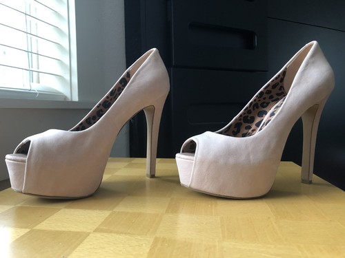 【Jessica Simpson】ペッチョ Jessica Simpson Womens JP-Zixtie Strappy Block Heel Sandals