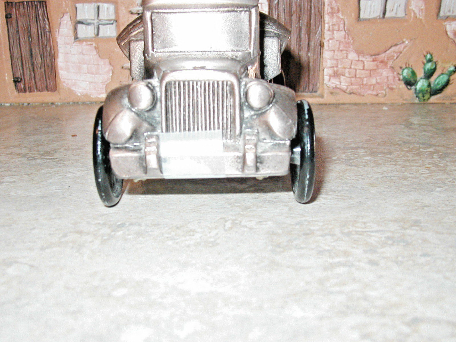 Vintage 1928 Chevrolet Beer Truck Cast Iron Bank by Banthrico approx 6