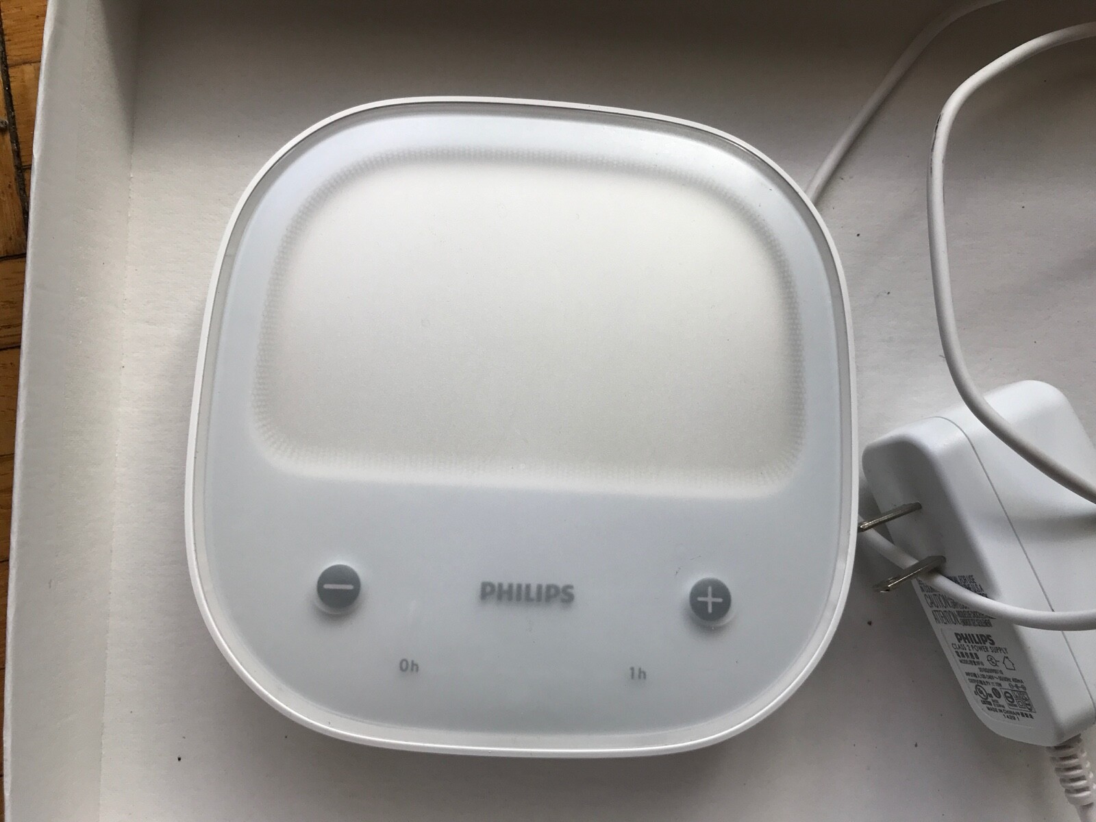 Philips GoLITE BLU Energy Light HF3431 Portable Rechargeable