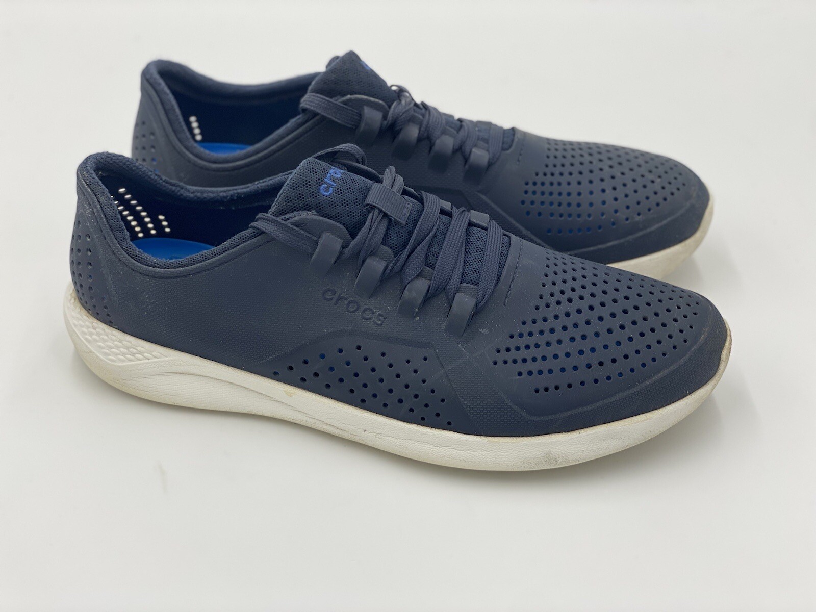 mens navy blue crocs size 11