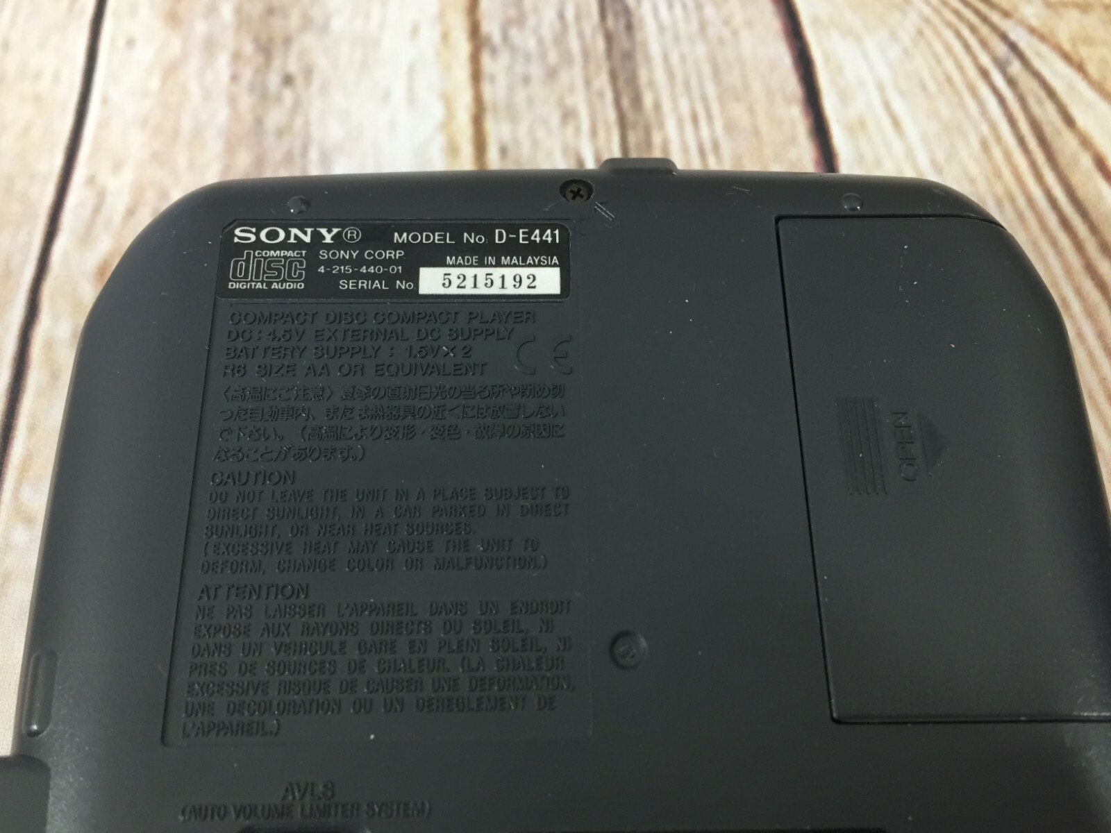 SONY D-E441 DISCMAN Groove ESP2 Electronic Shock Protection Works Great