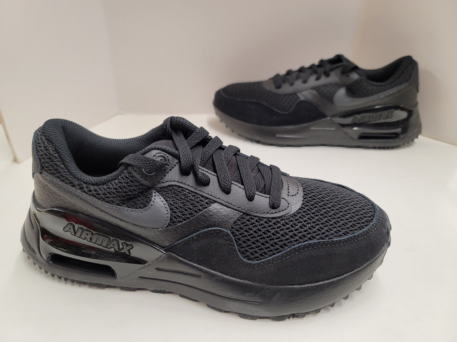 nike air max 1 ultra essential triple black