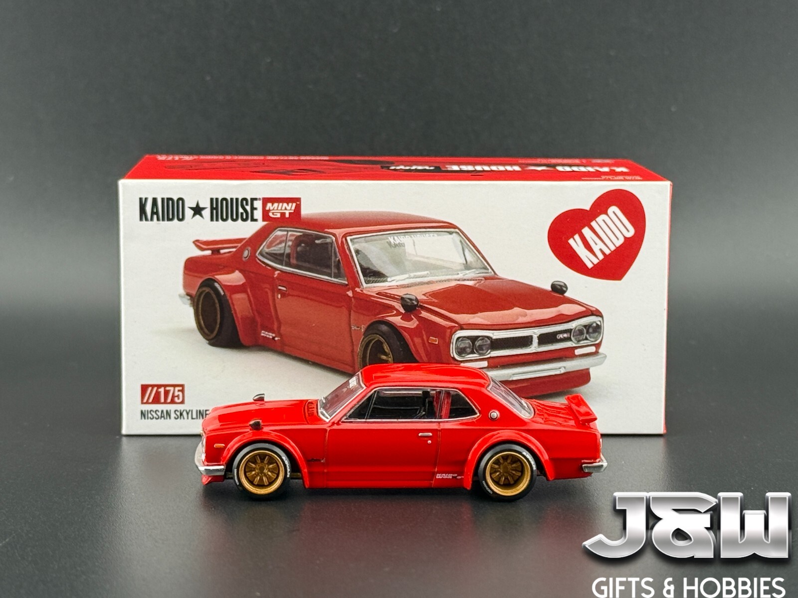 Kaido House x Mini GT Nissan 2000GT-R (KPGC10) Kaido Street