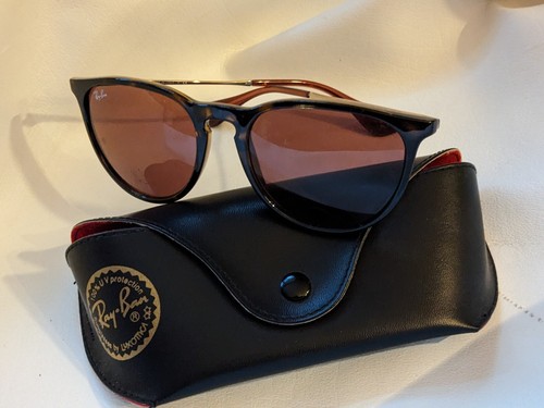Ray-Ban ERIKA CLASSICケース付き Ray-Ban ERIKA CLASSIC サングラス ケース付き - メルカリ