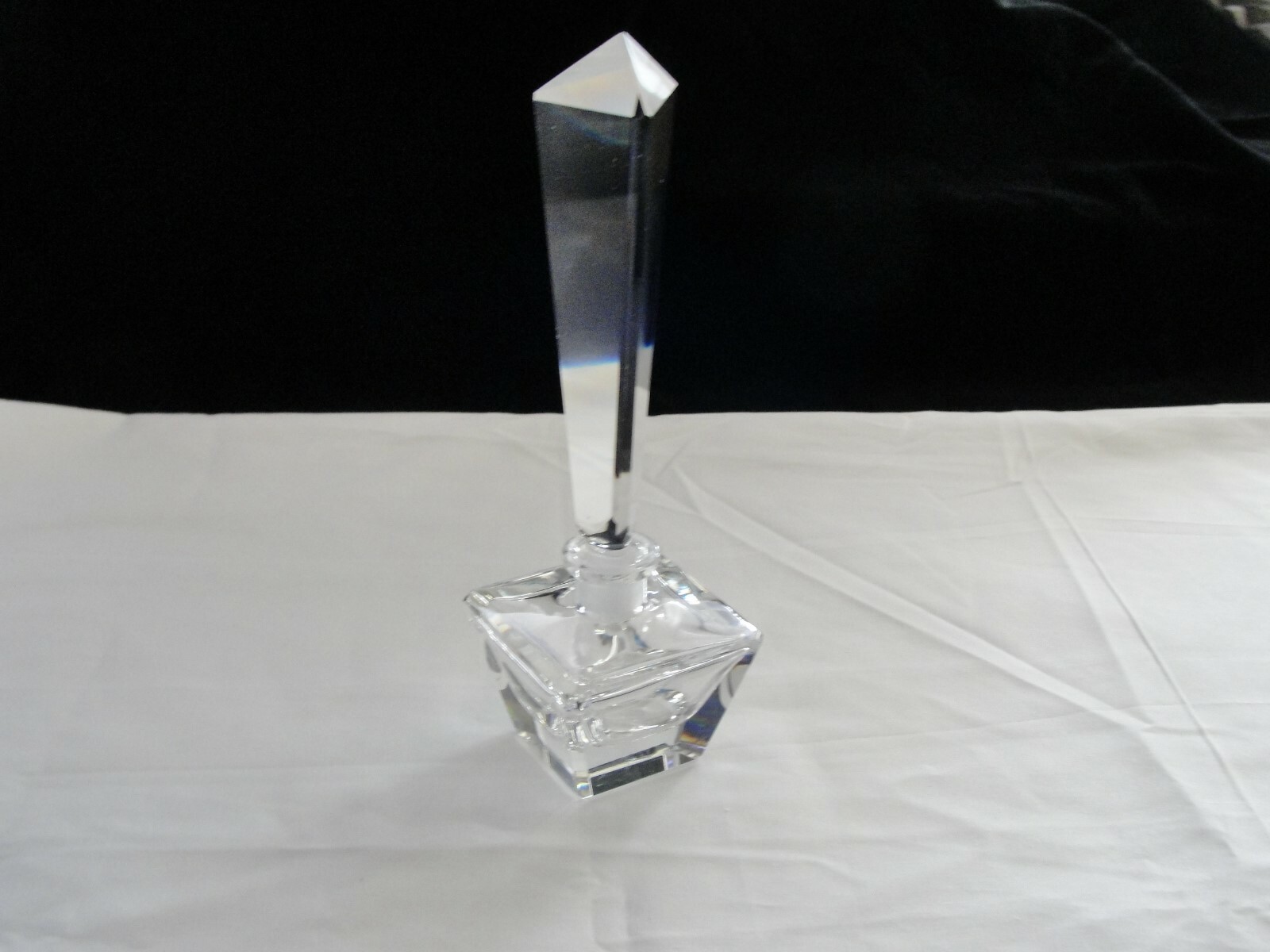 VINTAGE ART DECO LEAD CRYSTAL PERFUME BOTTLE AND STOPPER  BEAUTIFUL!!