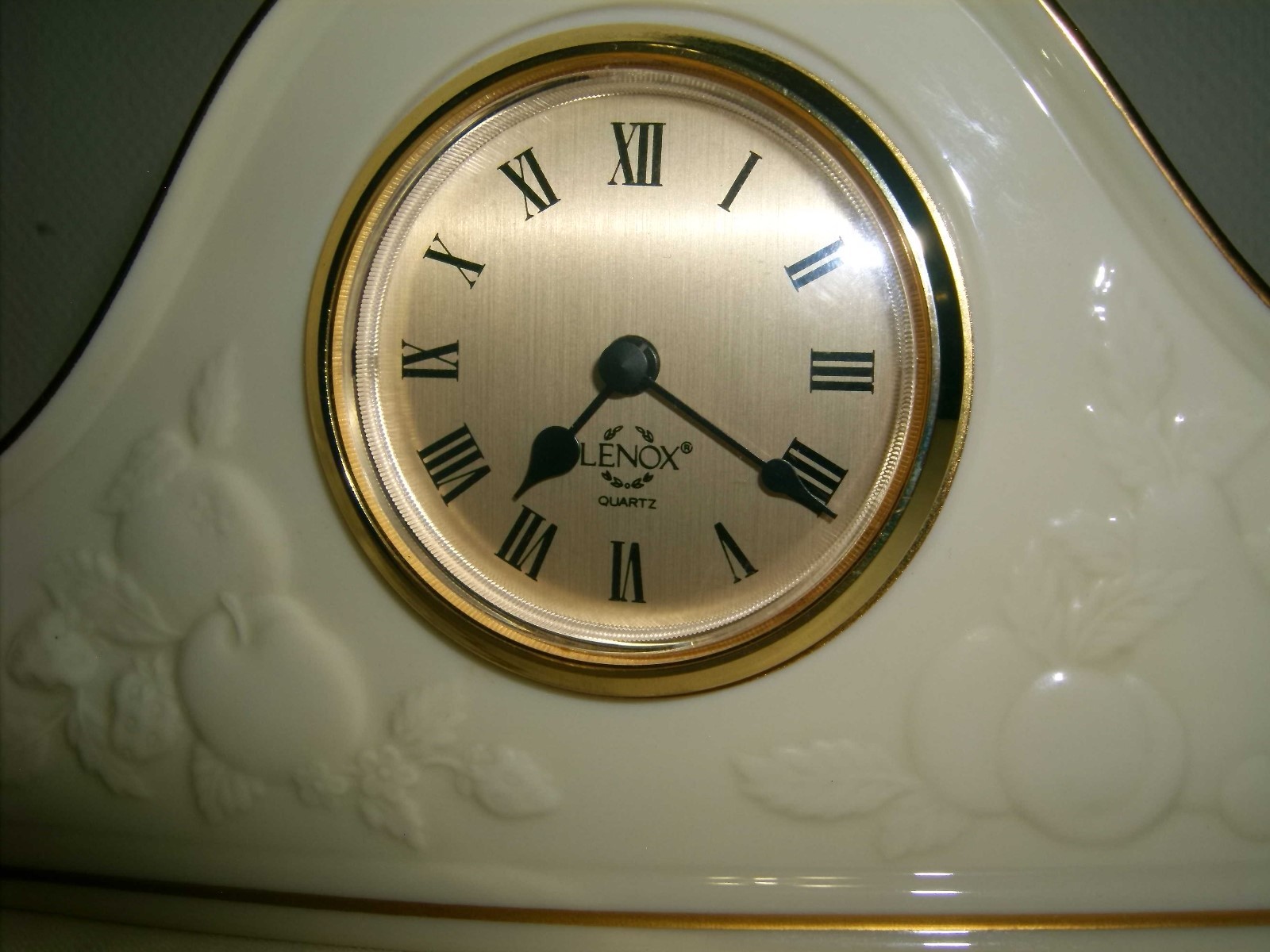 Lenox Fruits of Life Clock Fine Ivory China Made In USA 1993 Quartz works great!