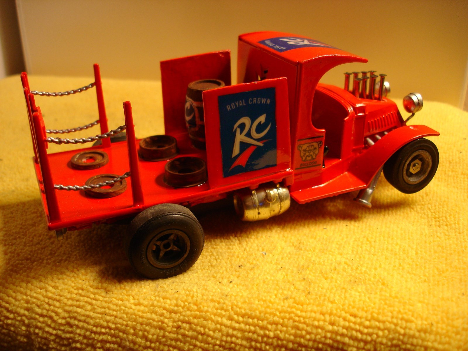 Vintage 1929 RC Cola delivery wagon 1/24 Slot Car offered by MTH