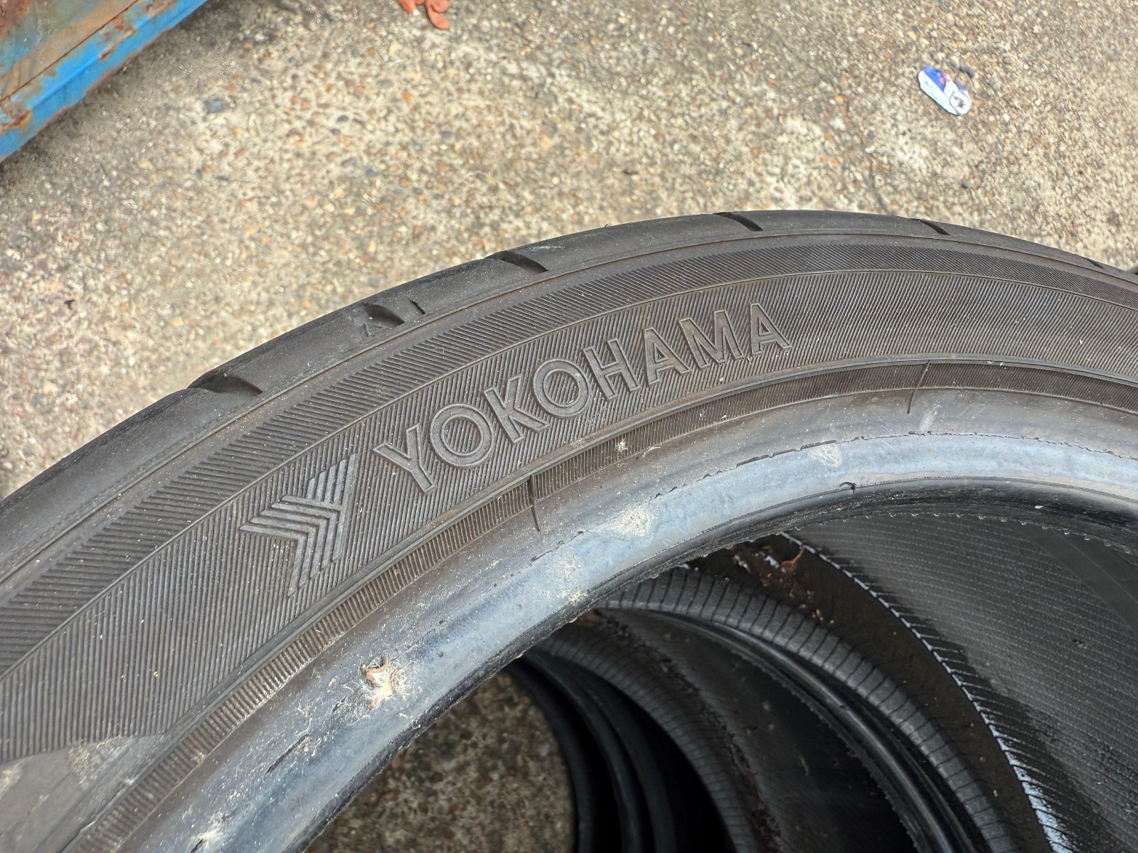 255 35 18 Yokohama, Advan Neova, 90W, x2 A Pair 5.2mm (F1_tyres) YD141