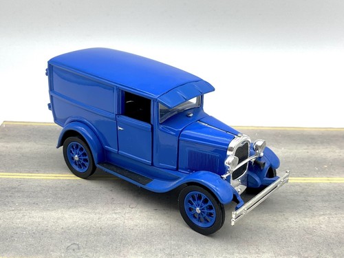 1/18 フォード パネル ポリスワゴン Ford panel car 1931 Ford Caravan 1:18-Scale Diecast Car Collection Featuring
