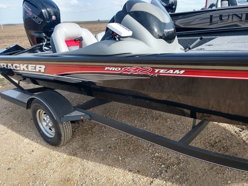2017 Tracker Pro Team 190 TX