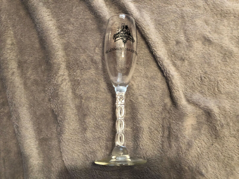 CHAMPAGNE FLUTE GLASS NEW YEAR