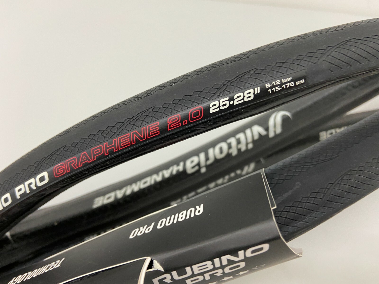 Vittoria Rubino Pro Graphene 2.0 700x25 Tubular Road Tire (Black) (1Tire) Vittoria Rubino Pro Graphene 2.0 700x25 Tubular Road Tire (Black) (1Tire)