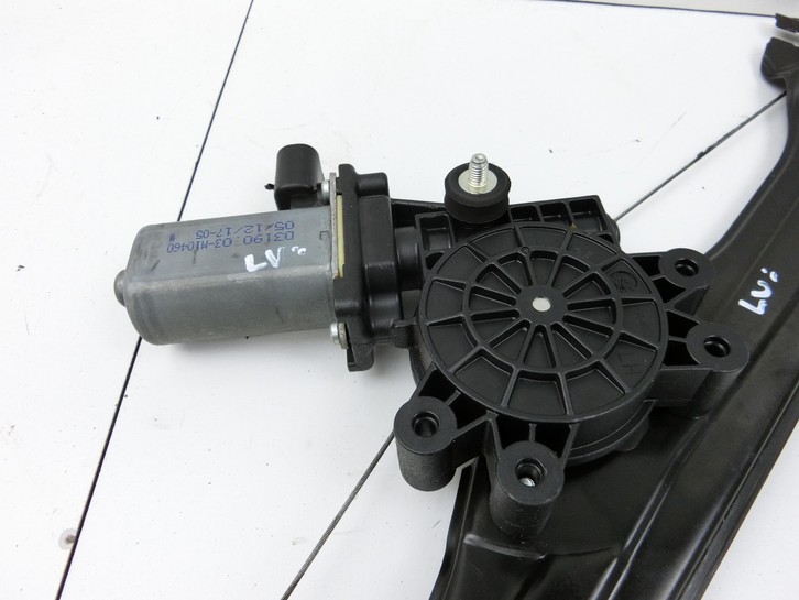 Fiat 500 07-15 3T Fensterhebermotor mit Fensterheber Links Vorne Fiat 500 07-15 28.03.2018 03-M10460 gebraucht Bild 2