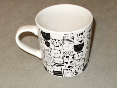 BIA Cordon Bleu Paws Cafe Cats Ceramic Coffee Mug 16 oz~New!