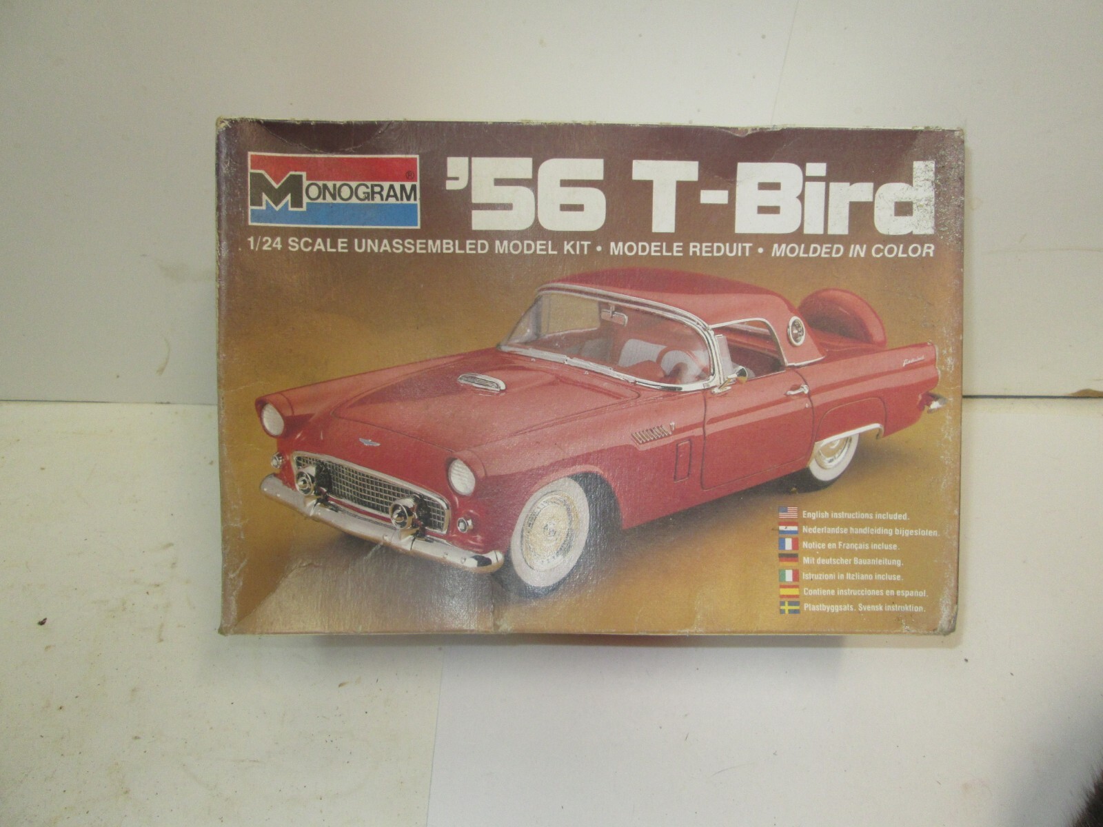 New Monogram '56 T-Bird Model Kit 1956 Ford Thunderbird 1:24