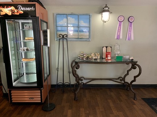 9+ Year Old SUCCESSFUL Restaurant With Waterfront View FOR SALE